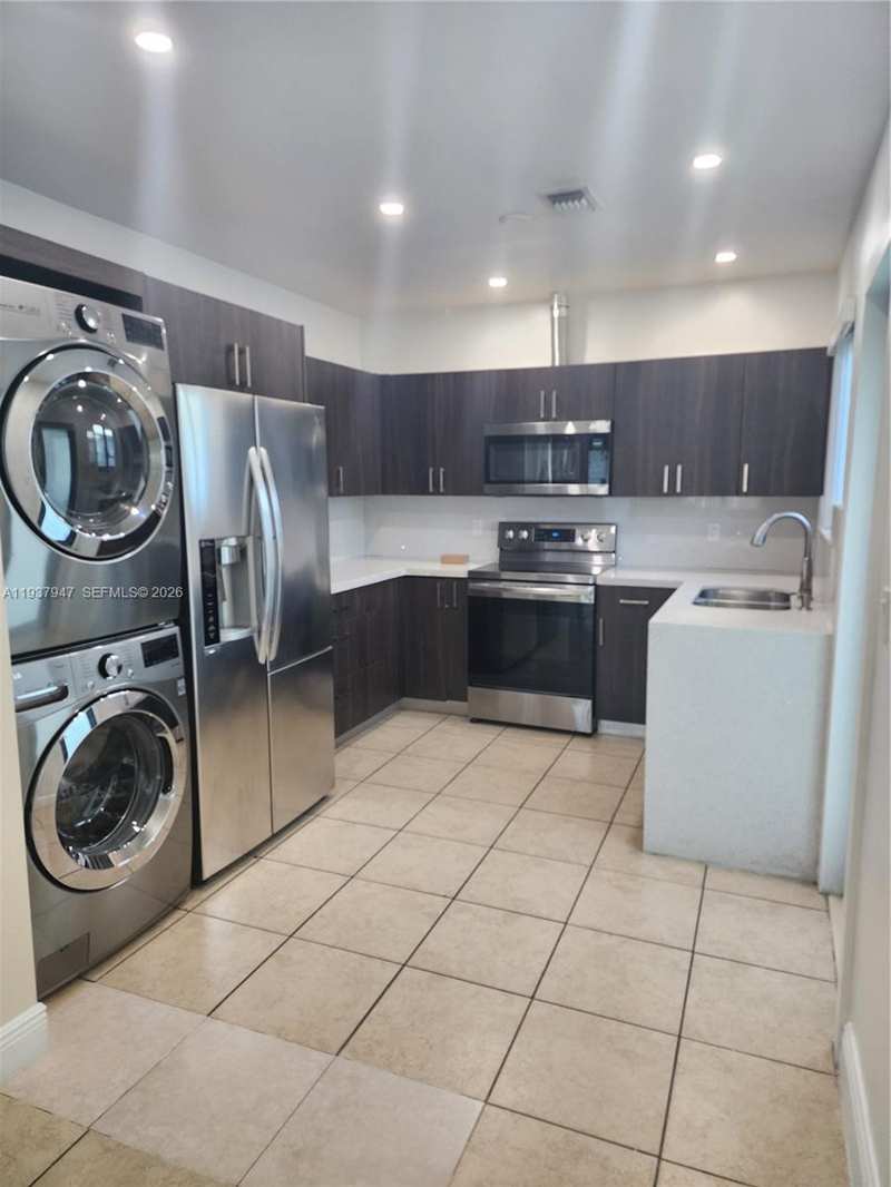 310-312 SW 36th Ave, Miami FL 33135