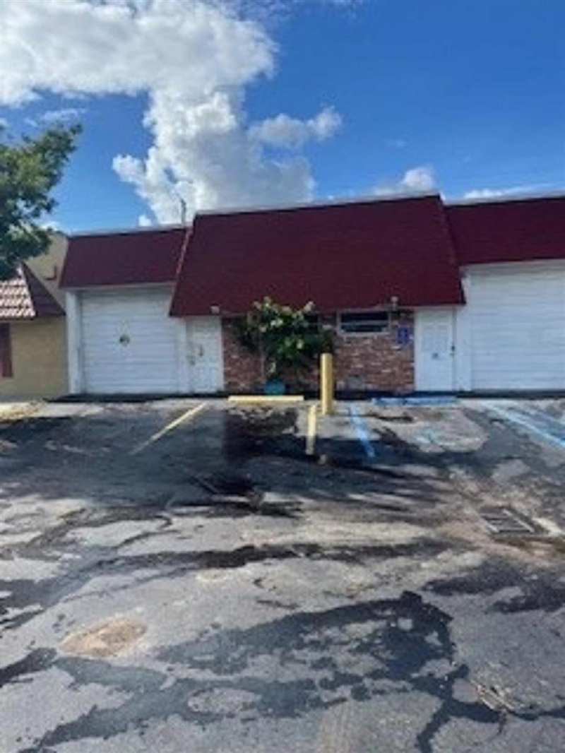 1901 N Dixie Highway, Pompano Beach FL 33060