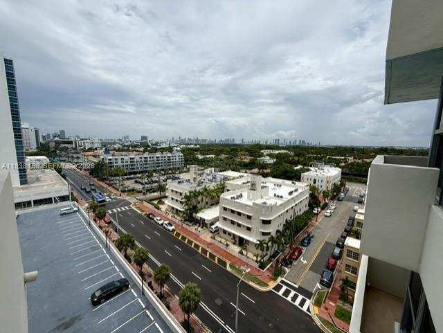 2899 Collins # 1114, Miami Beach FL 33140