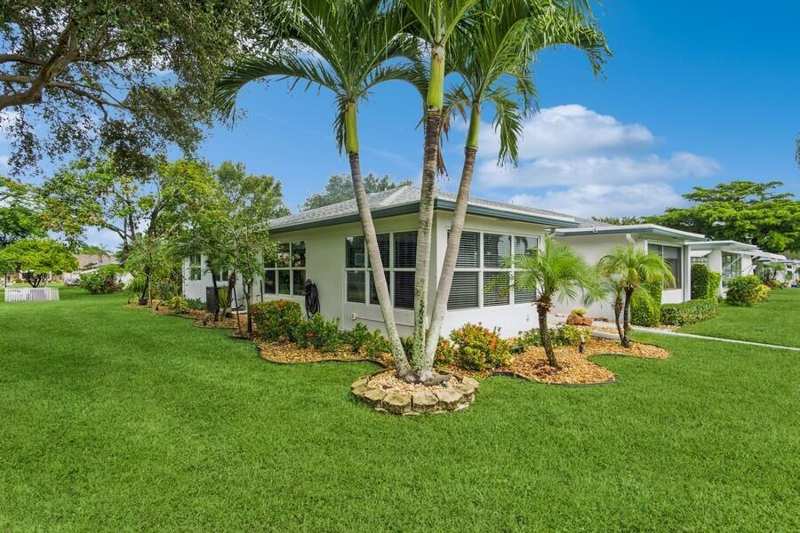 1230 S Drive Way # A, Delray Beach FL 33445