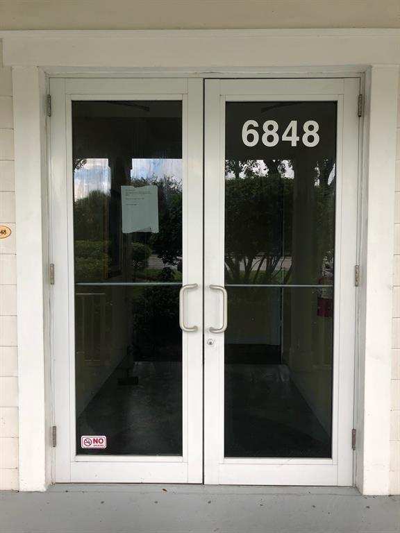 6848 Griffin Road # 6, Davie FL 33314