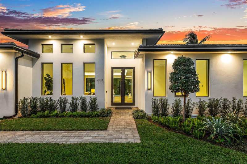 212 NW 18th Street, Delray Beach FL 33444