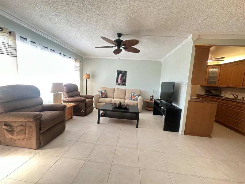 4032 Cambridge B # 4032, Deerfield Beach FL 33442
