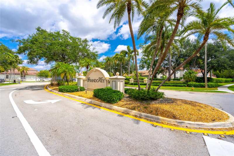 18801 SW 25th Ct, Miramar FL 33029