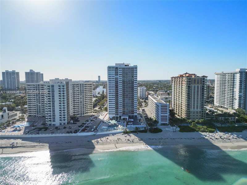 3140 S Ocean Dr # 212, Hallandale Beach FL 33009