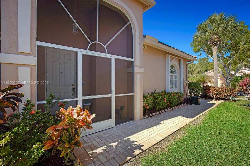 2687 Clipper Cir, West Palm Beach FL 33411