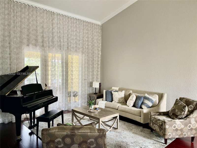 12841 Country Glen Dr, Cooper City FL 33330
