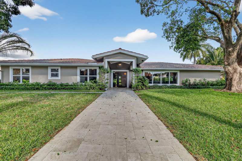 937 SW 34th Court, Boynton Beach FL 33435