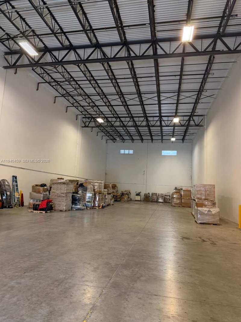14001 NW 112th Ave, Hialeah Gardens FL 33018