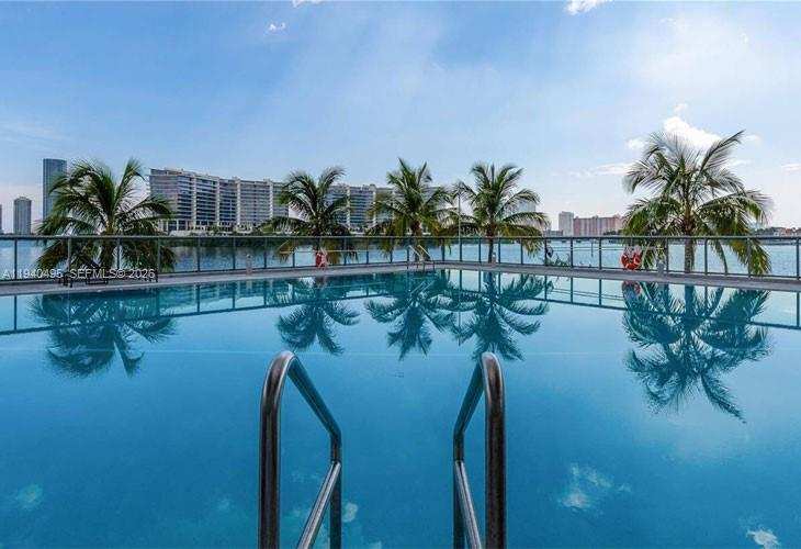 3300 NE 188th St, Aventura FL 33180