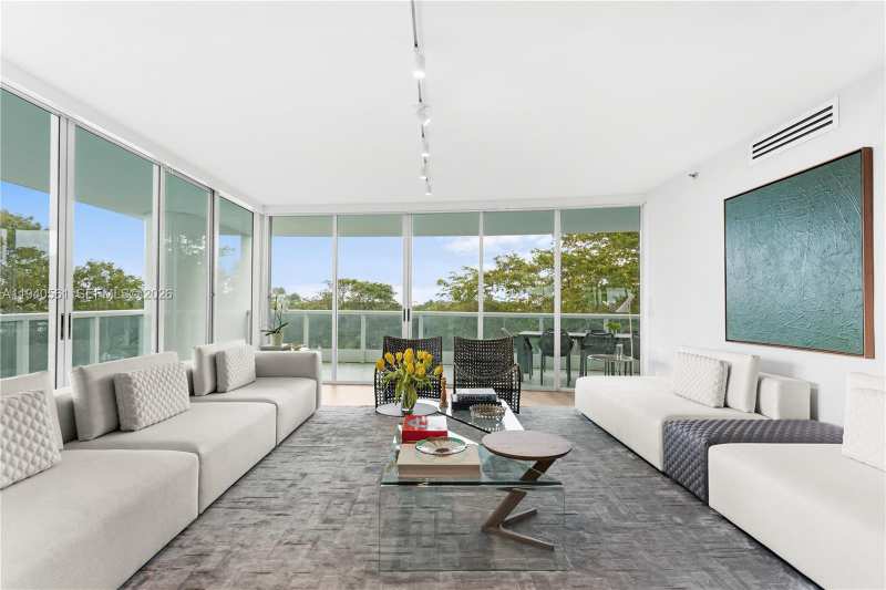 2127 Brickell Ave # 705, Miami FL 33129
