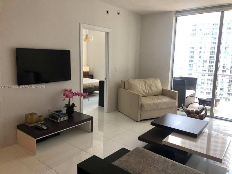 1060 Brickell Ave # 1915, Miami FL 33131