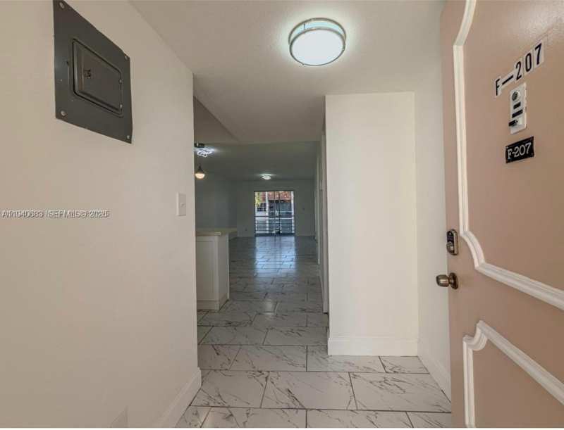 7610 Stirling Rd # 207F, Davie FL 33024