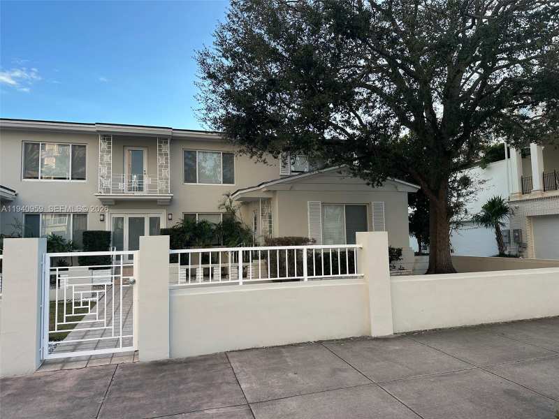 738 Biltmore Way # 1, Coral Gables FL 33134