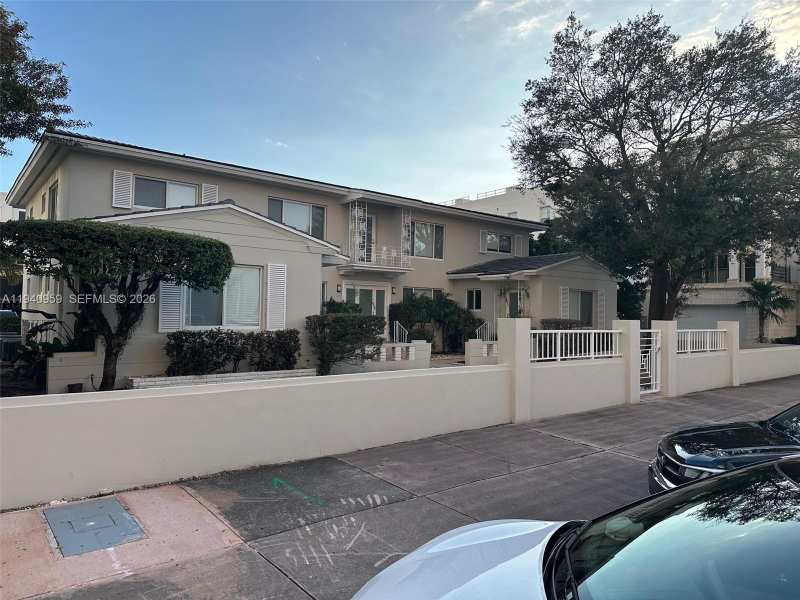 738 Biltmore Way # 1, Coral Gables FL 33134
