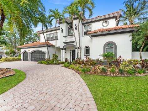 6676 NW 127th Terrace, Parkland FL 33076