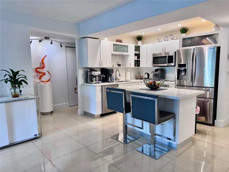 600 Three Islands Blvd # 115, Hallandale Beach FL 33009