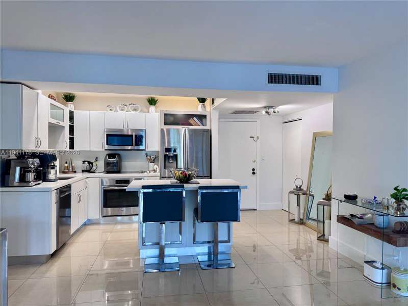 600 Three Islands Blvd # 115, Hallandale Beach FL 33009