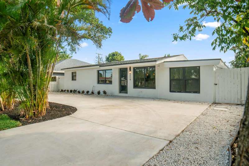 4114 SW 49th Court, Dania Beach FL 33314