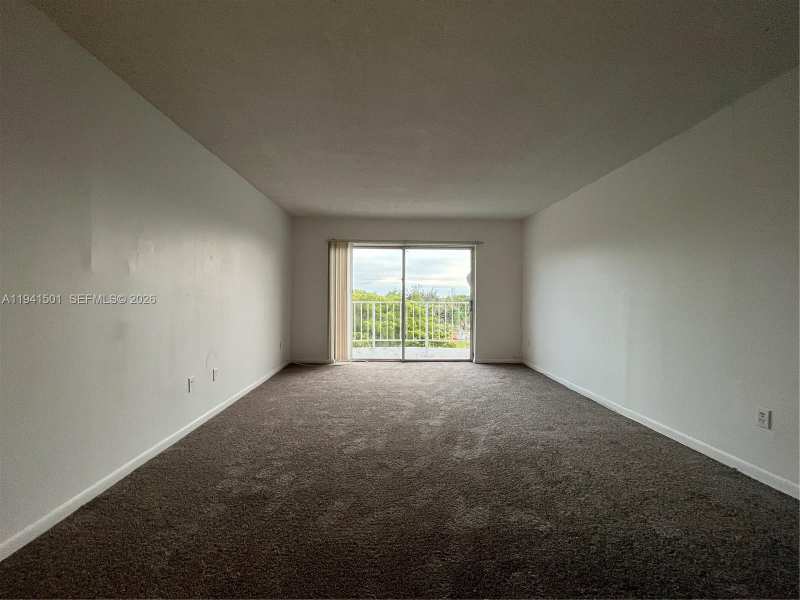492 NW 165th St Rd # 611, Miami FL 33169