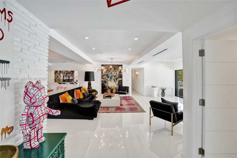 19130 NE 21st Ave, North Miami Beach FL 33179