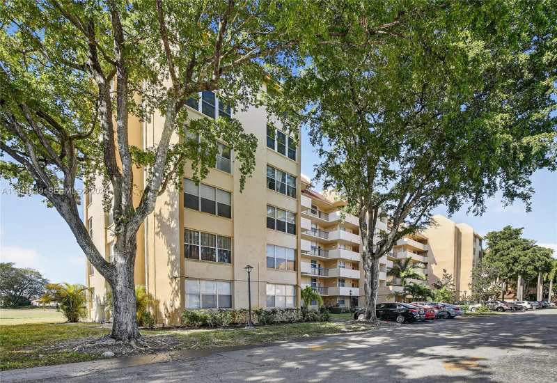3671 Environ Blvd # 564, Lauderhill FL 33319