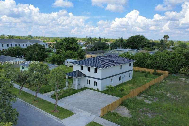 722 NW 6 CT, Florida City FL 33034