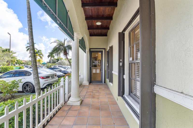 18044 NW 6th Street # 101, Pembroke Pines FL 33029