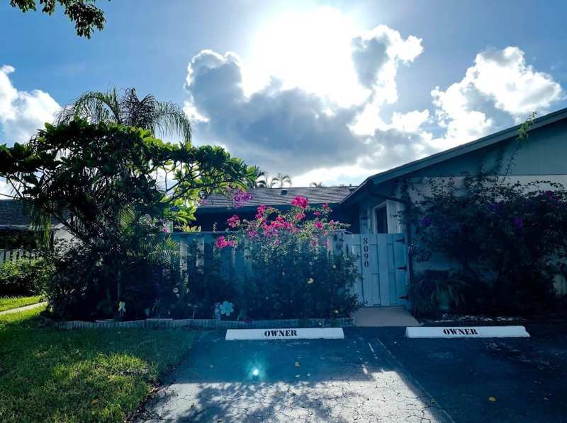 8090 Ambach Way # B, Hypoluxo FL 33462