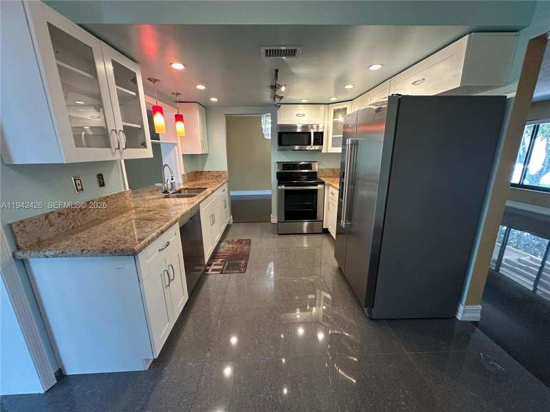 4701 NW 44th St, Tamarac FL 33319