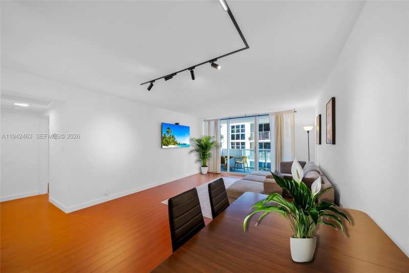 1200 West Ave # 422, Miami Beach FL 33139