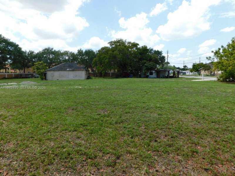 5830 Liberty St, Hollywood FL 33021
