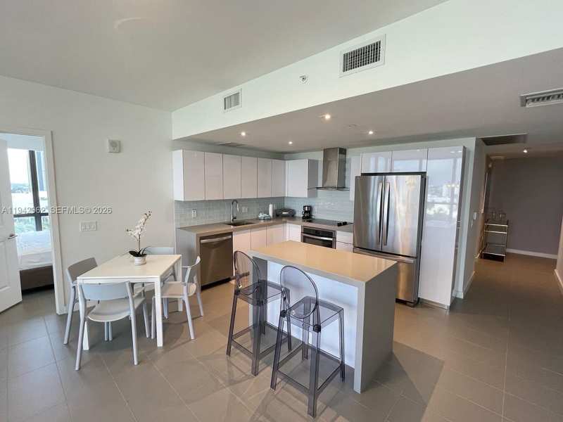 1600 NE 1st Ave # 1220, Miami FL 33132