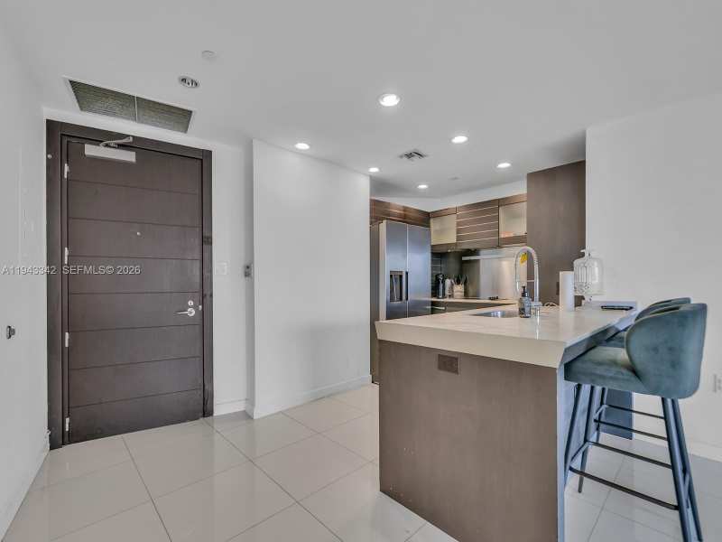 200 Biscayne Boulevard Way # 3603, Miami FL 33131