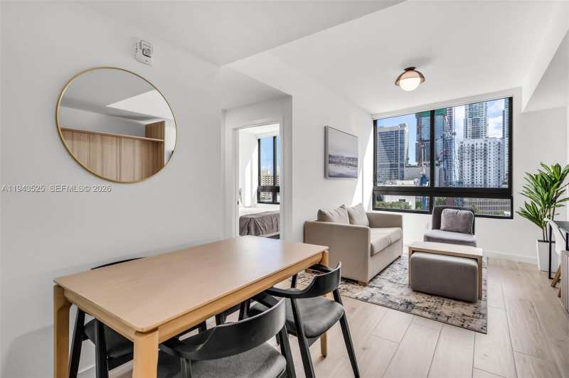 225 N Miami Ave # 1005, Miami FL 33128