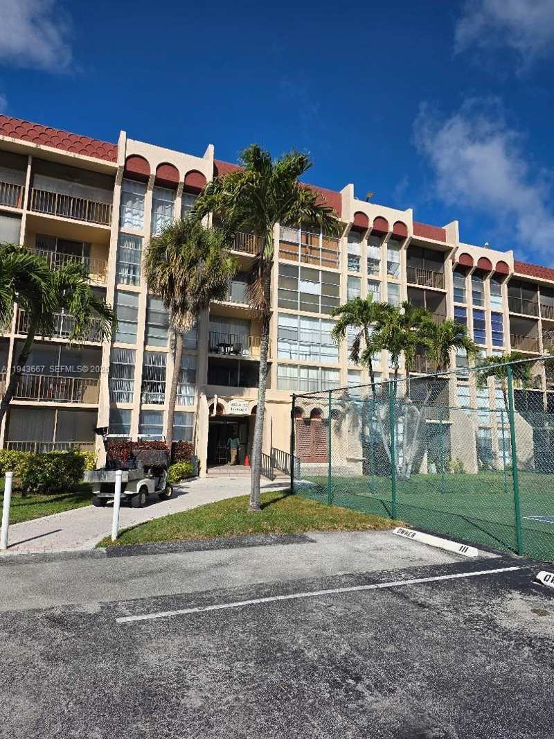 2001 Atlantic Shores Blvd 2001 Atlantic Shores Blvd # 104, Hallandale Beach FL 33009
