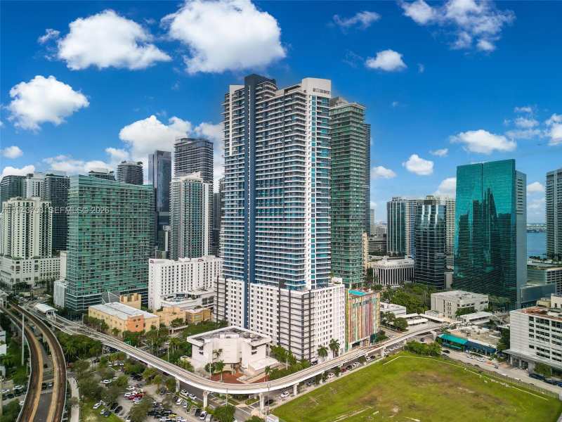 60 SW 13th St # 2812, Miami FL 33130