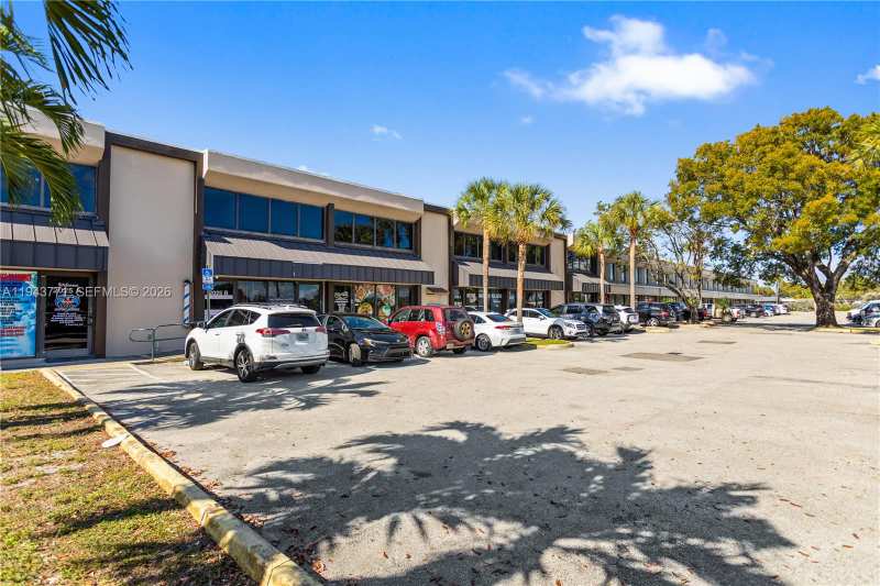 2025 N Dixie Hwy, Pompano Beach FL 33060