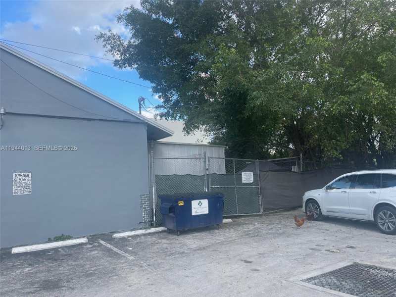 23095 S Dixie Hwy, Miami FL 33170