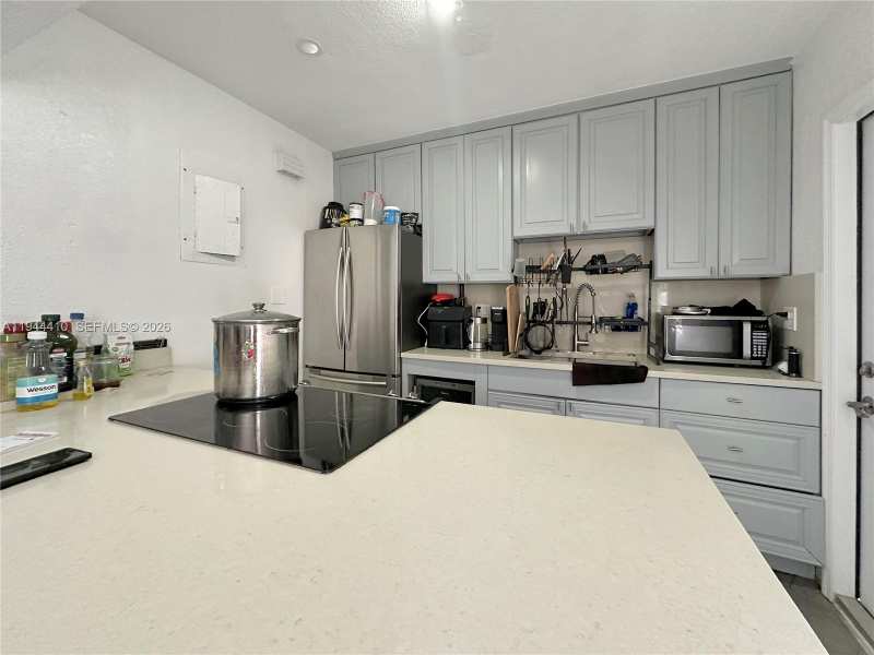 971 79th Ter, Miami Beach FL 33141