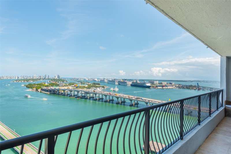 555 NE 15th St # 26B, Miami FL 33132