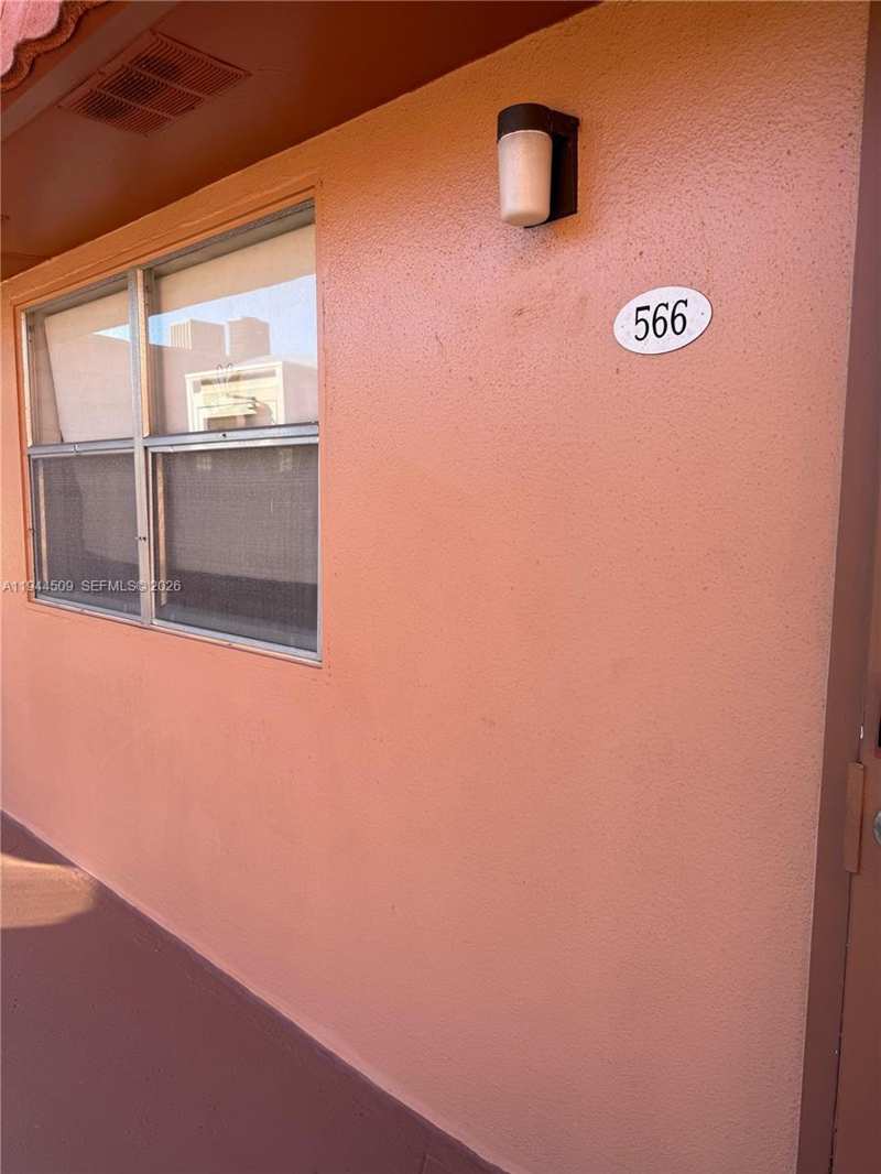 566 Saxony L # 566, Delray Beach FL 33446