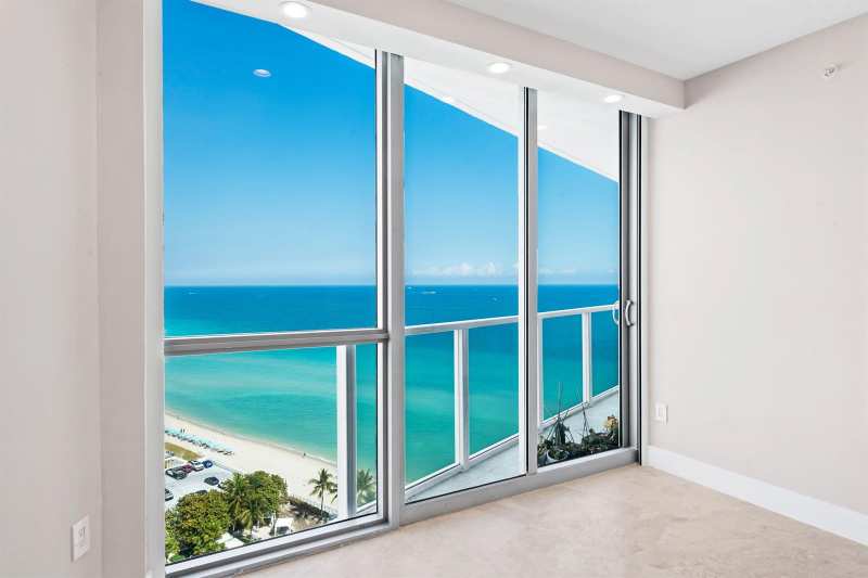 3101 S Ocean Drive # 1807, Hollywood FL 33019