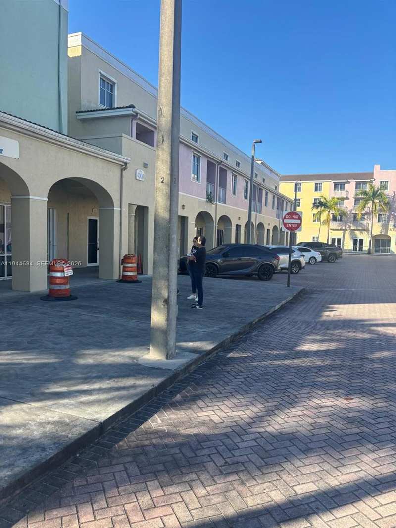 3401 N State Road 7 # 4020, Lauderdale Lakes FL 33319