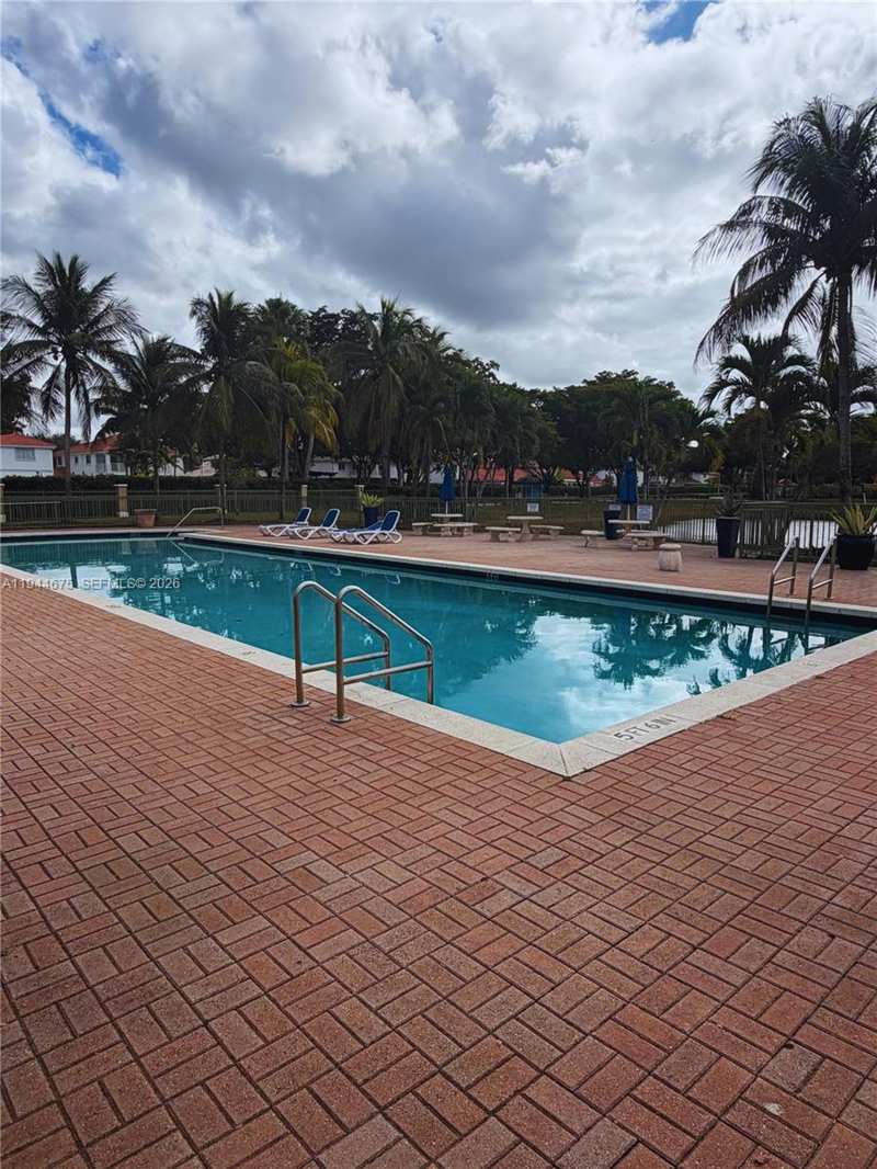 6440 NW 114th Ave # 437, Doral FL 33178