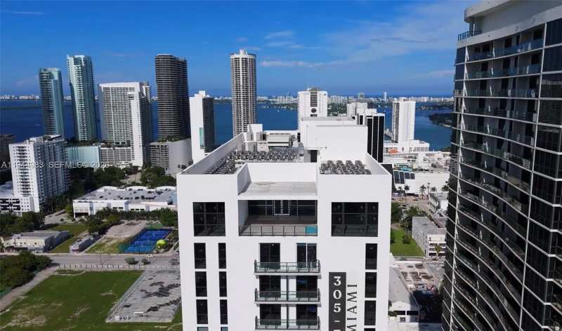 1642 NE 1st Ave # 2114, Miami FL 33132