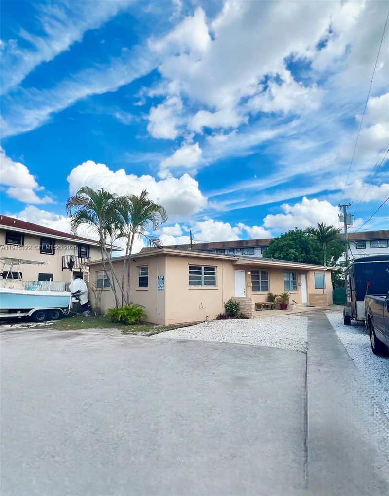 2651 W 12th Ave, Hialeah FL 33010