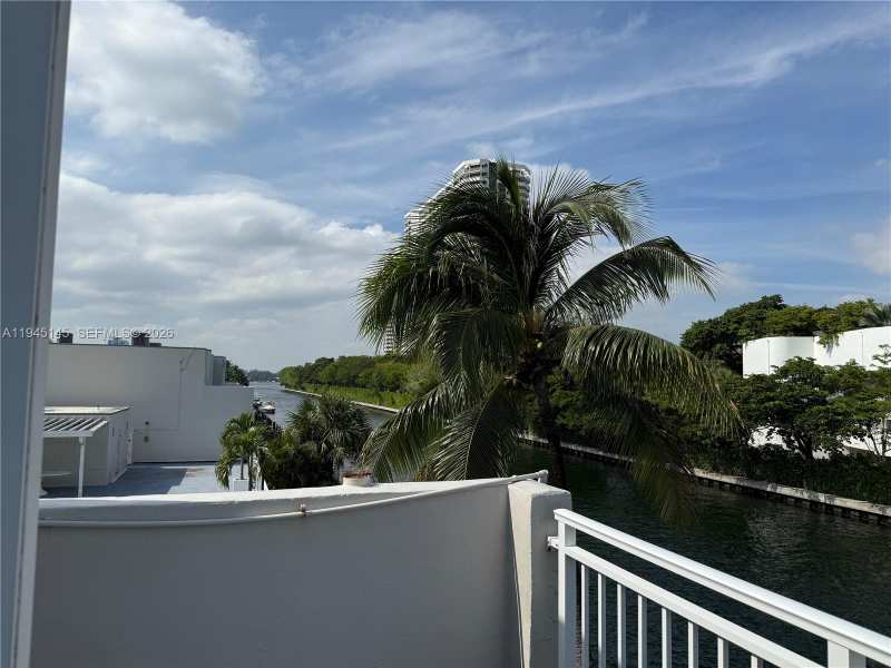 3745 NE 171st St # 40, North Miami Beach FL 33160