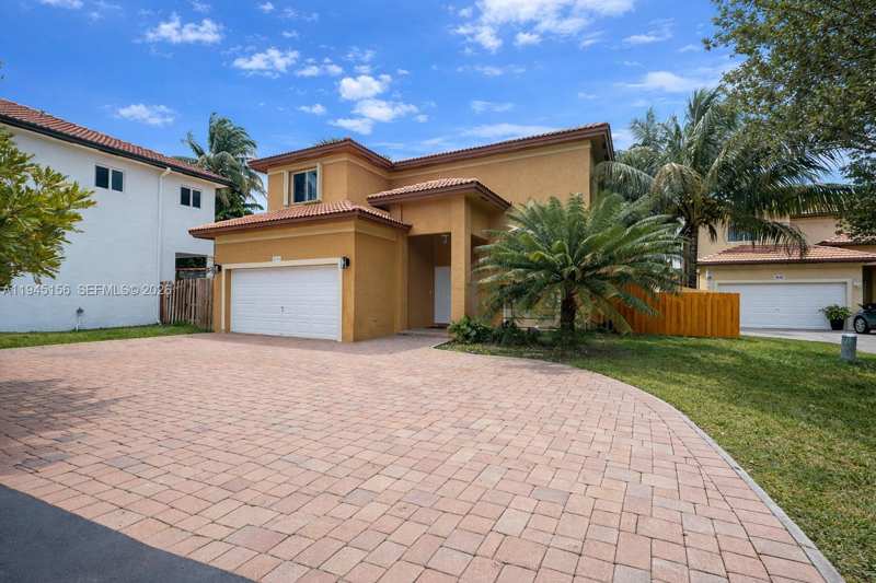4124 NE 30th St, Homestead FL 33033