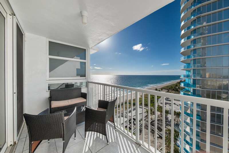1370 S Ocean Boulevard # 1703, Pompano Beach FL 33062